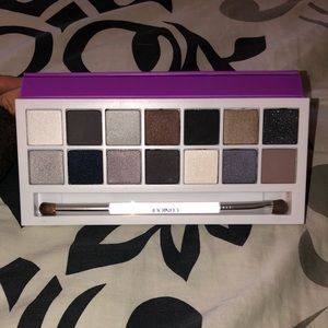 Clinique eyeshadow palette NEVER USED